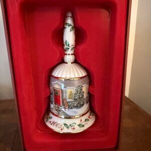 ⭐️NWT 🎄 Lenox 2005 annual holiday bell